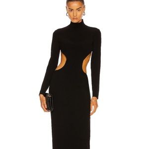 MONOT Backless Maxi Dress